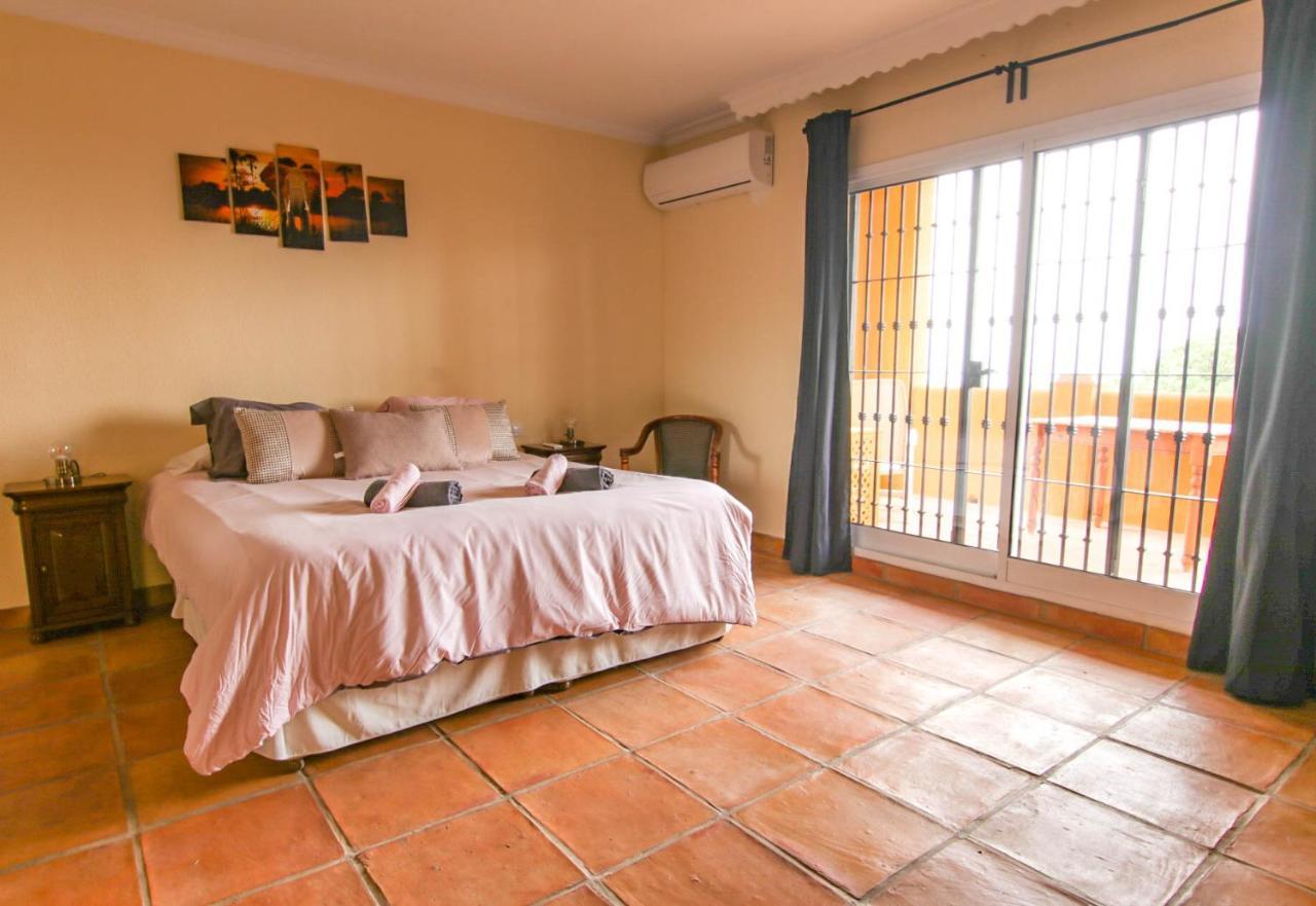 Alhaurín de la Torre Tess Villa La Favorita מראה חיצוני תמונה